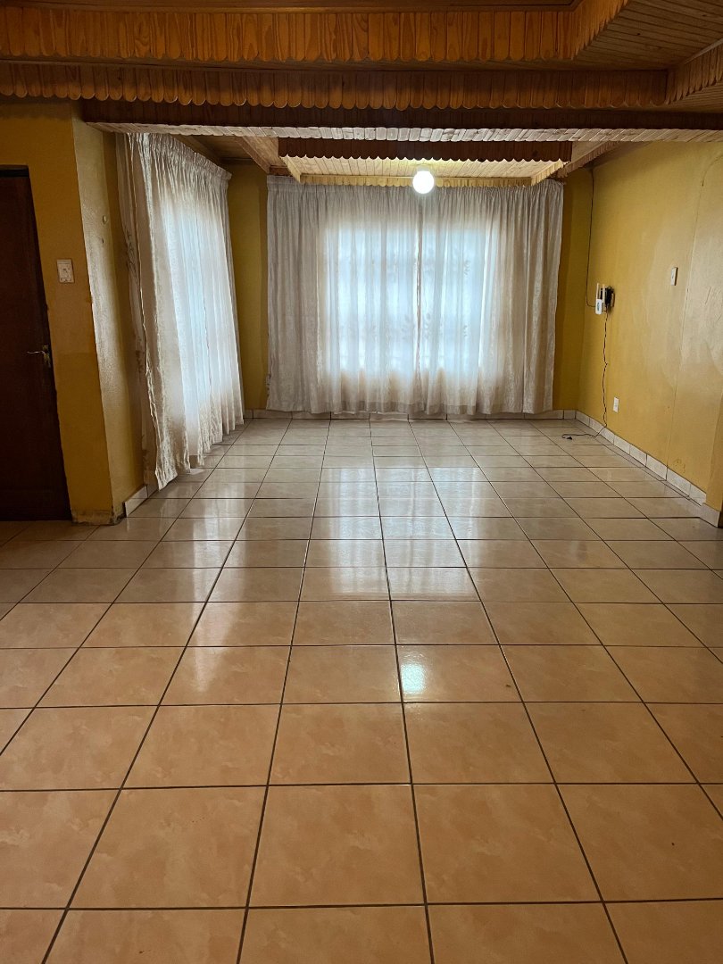 2 Bedroom Property for Sale in Bloemside 5 Free State